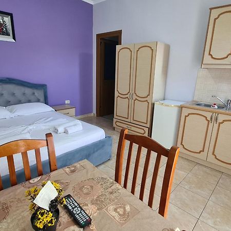 Villa Reshat Caca คซามิล ภายนอก รูปภาพ