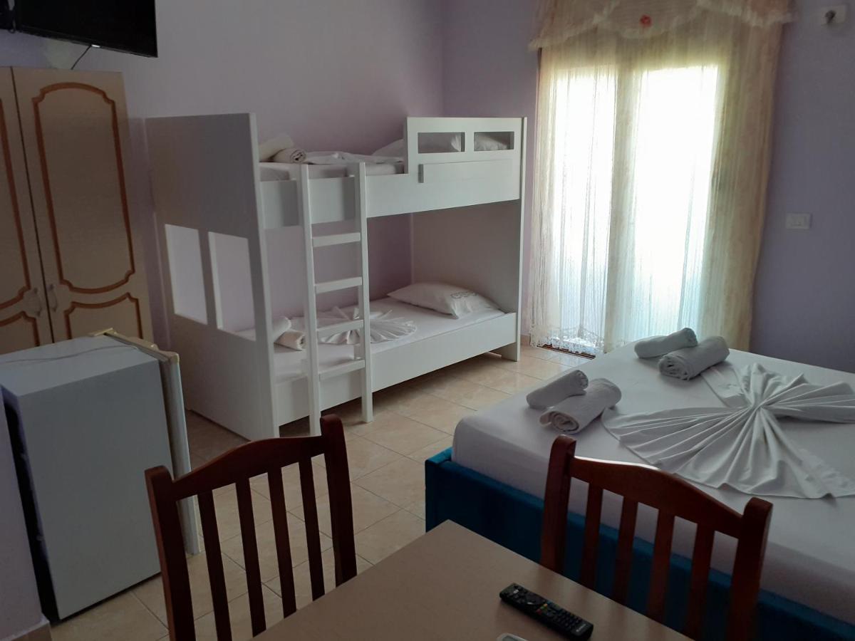 Villa Reshat Caca คซามิล ภายนอก รูปภาพ