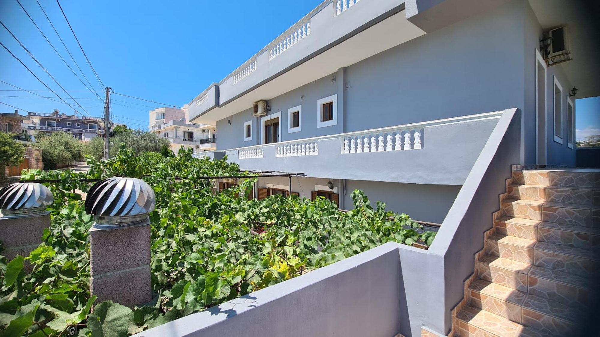 Villa Reshat Caca คซามิล ภายนอก รูปภาพ
